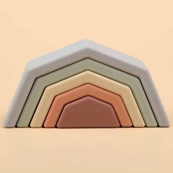 Παιχνίδι σε σχήμα ουράνιο τόξο σε απαλά χρώματα